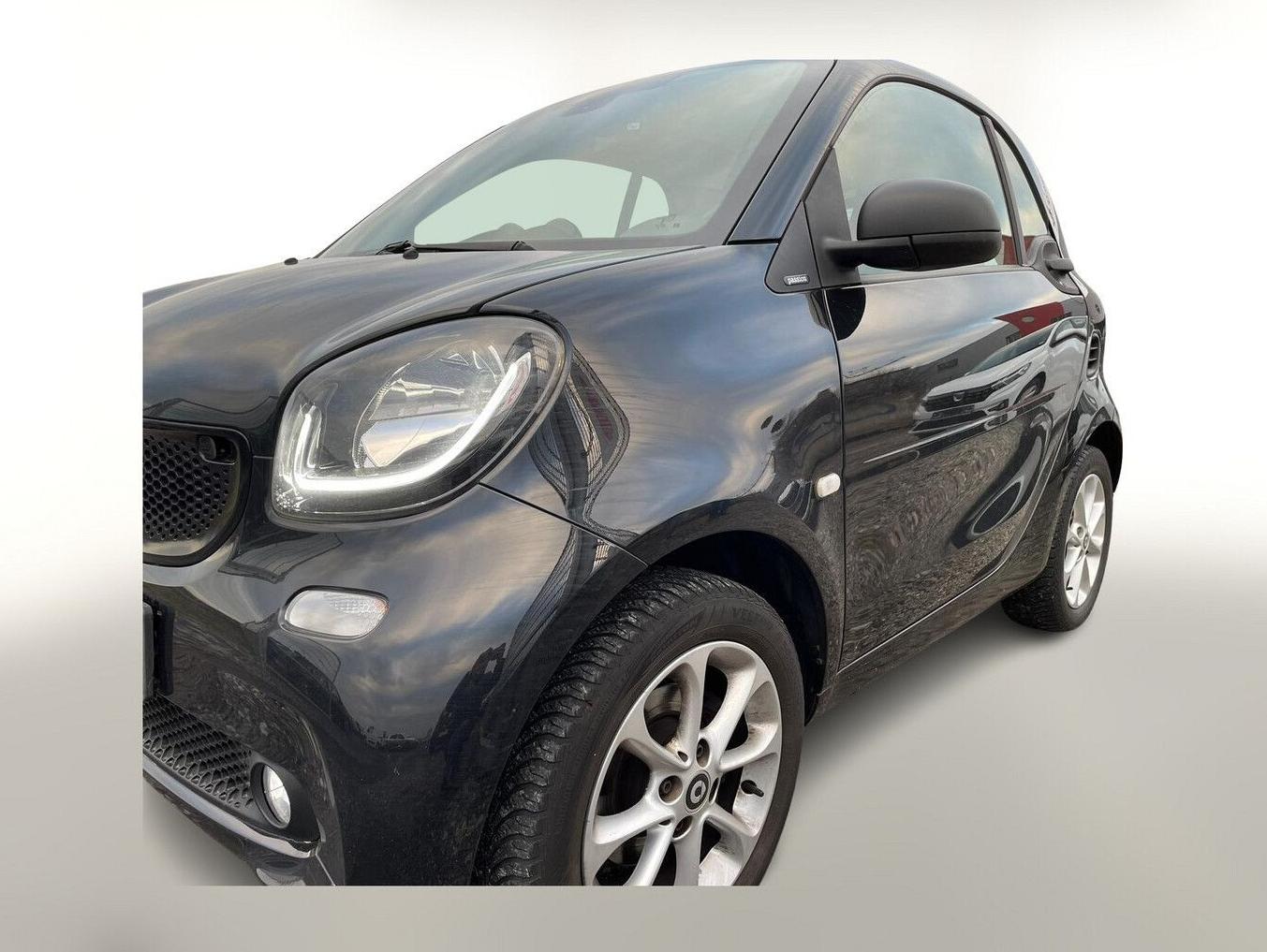 Smart ForTwo coupe 71 passion VollLED Pano SHZ Temp